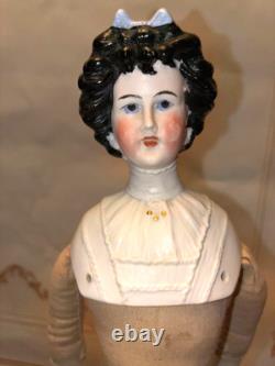 Poupée rare en porcelaine Parian Limbach, dame irlandaise, reine, cheveux hautement sculptés, 14 pouces