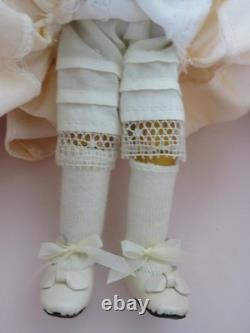 Poupée vintage Wendy Lawton Claire Jolie Moonlight & Magnolias, ensemble UFDC, état neuf, édition limitée 
<br/>	