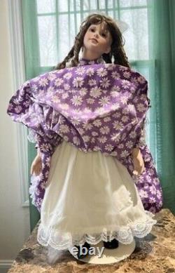 Poupées en porcelaine collection rare vintage robe florale violette Thelma Resch 1994