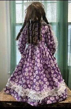 Poupées en porcelaine collection rare vintage robe florale violette Thelma Resch 1994