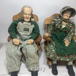 Poupées en porcelaine vintage William L. Wallace Jr. Grand-mère et Grand-père fermier 24