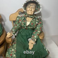 Poupées en porcelaine vintage William L. Wallace Jr. Grand-mère et Grand-père fermier 24