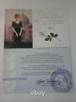Princess Diana Porcelaine Portrait Doll Franklin Mint Black Dress New In Box