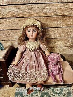 Rare Antique Taille 9 French Tete Jumeau Paris Doll 57 CM