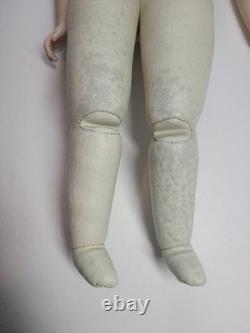 Reproduction F. G. Poupée en porcelaine vintage de mode française