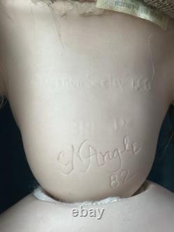 Reproduction d'artiste vintage d'une poupée antique française Bru Jne 20 tête en porcelaine