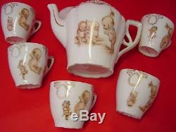 Rose Antique O'neill Kewpie Porcelaine Thé, Teapot Et 5 Coupes, Cond Tres Bon