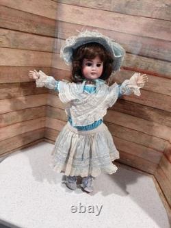 SFBJ 60 D Paris #3 Parfait Bisque Sur Corps Français de Qualité