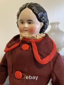 Superbe poupée Greiner ancienne des années 1850 à yeux bruns, ravissante tenue d’époque et bottines