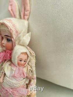Tête De Porcelaine Antique Poupée K & R Lapin Maman Avec Bébé