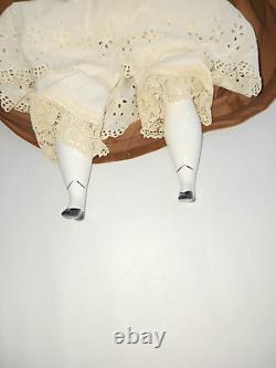 Tête de poupée chinoise vintage en laiton blonde de grande taille avec boucles d'oreilles en laiton et robe brune 29