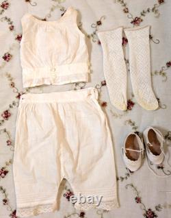 Trop mignonne ! 21 SIMON & HALBIG 1079 Poupée allemande antique, vêtements, perruque, corps BJ