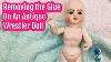 Tutoriel Sur La Suppression De Colle Une Antique Doll Head Doll Shop Afficher Réparation Doll