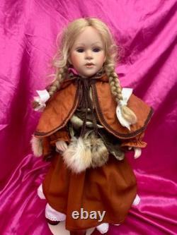 Ute Kase Lepp GERDA Poupée d'Art LE #14/20 Bisque Allemande Costume Folklorique Fourrure Signée