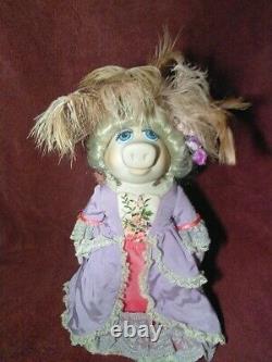 Vieille Mlle Piggy Marie Antoinette Doll 1983. Marqué 0242 Sur 2500