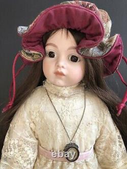 Vieille Porcelaine Grande Reproduction D'antique Française Bru Jne Doll