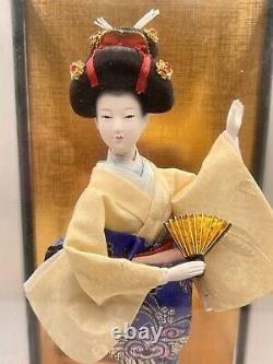 Vieille Poupée Japonaise De Porcelaine Geisha 11,5 Tall En Verre En Bois Cas