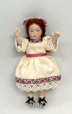 Vintage 112 Poupée Miniature de Fille Artisanale en Porcelaine 4 Posable