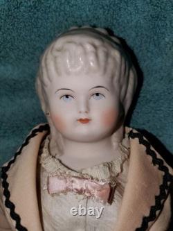 Vintage 19 1946 Poupée d’artiste ancienne en biscuit Emma Clear Parian, vêtements d’origine