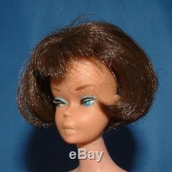 Vintage Américain 1070 Fille Brune Japon Jambe Pliable Barbie 1966, (8020)