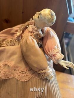 Vintage Antique Hantée ! Poupée en Porcelaine Rare et Insolite Paranormale
