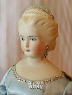 Vintage Bisque Porcelaine Type De Parian Type De Paran Ou Doll Tiara Par Grace Lathrop