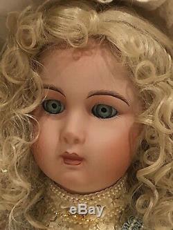 Vintage Patricia Loveless Repro Française Jumeau Porcelain Doll Theresa Nicole Euc