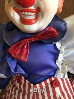 Vintage Porcelaine Clown Doll Bozo Le Clown IL Music Box Rare Old 22 Colle Longue