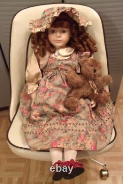 Vintage Porcelaine Doll Collectors Choice Dandee-auburn Cheveux Bouclés Ours En Peluche 30