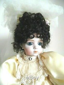 Vintage Tous Porcelain Doll Mariée Handcrafted Patti-kake Poupées 1985 Boule Articulé