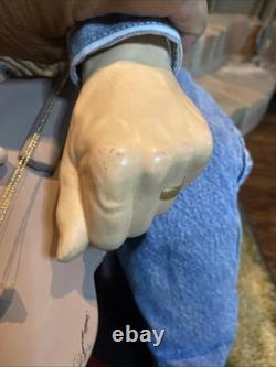 William Wallace Jr. Grand-mère et Grand-père 34 poupées en porcelaine avec banc en bois