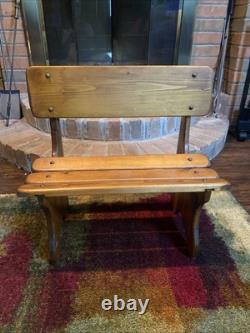 William Wallace Jr. Grand-mère et Grand-père 34 poupées en porcelaine avec banc en bois